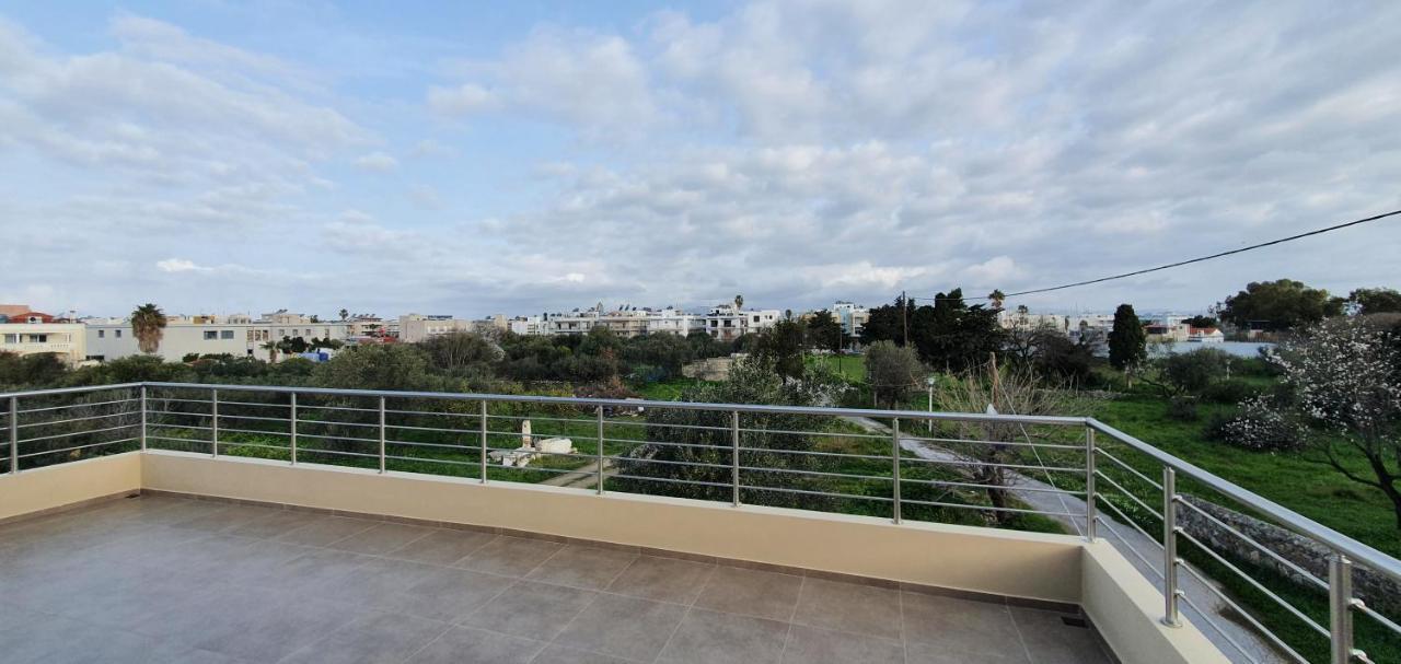 Markellas Apartment Ampavris
